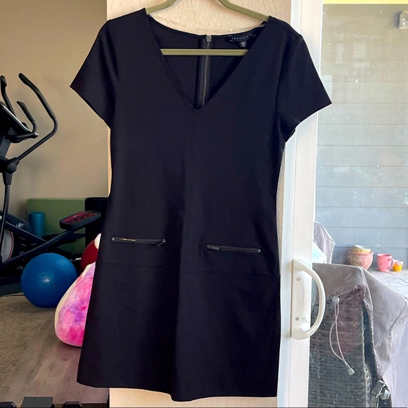 Sanctuary Dresses & Skirts - Sanctuary the little black zipper v-neck Dress. NWT Size Small